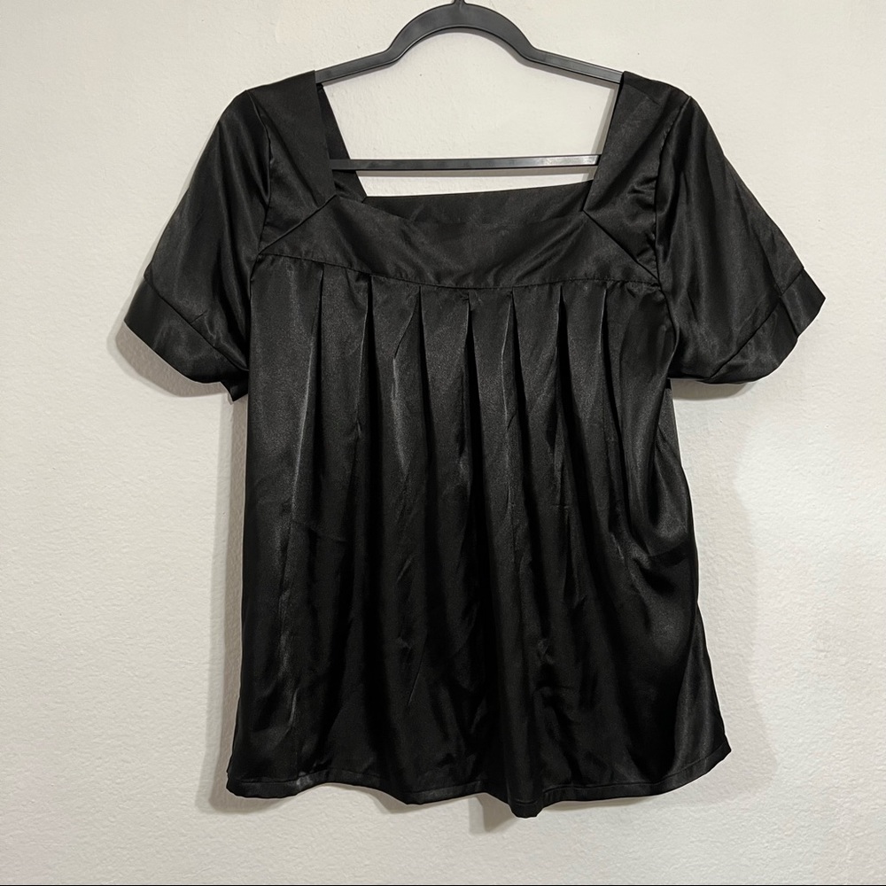 NWT APOSTROPHE PLEATED SQUARE NECK BLOUSE